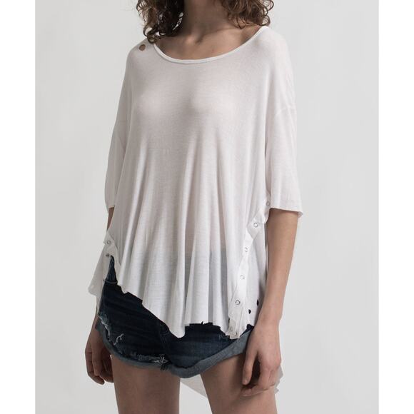 ONE TEASPOON White Ribbed High/Low Tee Snaps on Sides Tee Shirt NWT Size Small - Picture 2 of 10